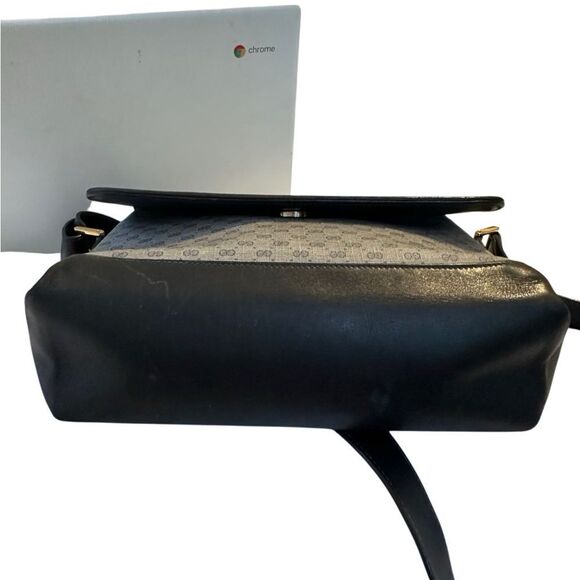 Gucci Black and Gray Crossbody Bag with Signature GG Pattern - Picture 7 of 13